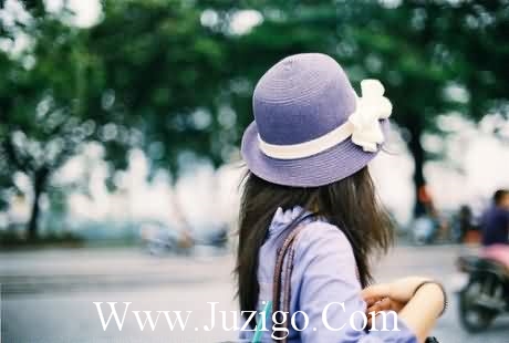 人生感悟的句子一句话：人生就像U盘，拷贝自己需要的，删除自己不需要的