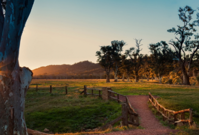 ​珍惜身边人的说说心情句子(珍惜身边人简短的句子)