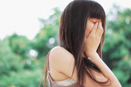 写出描写月亮的词语27句