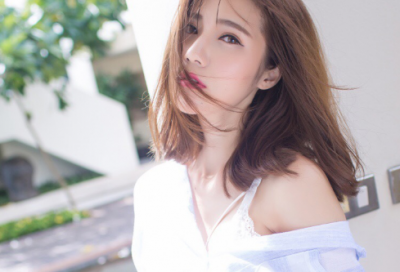 ​2026大年初一拜年的朋友圈句子 给大家拜年了心情说说感慨