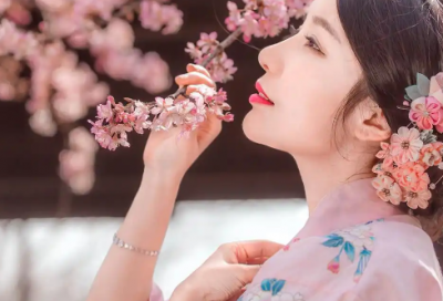 ​形容少女情怀的句子86句